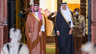 Πρώτη επίσκεψη του διαδόχου MbS της Σαουδικής Αραβίας στη Ντόχα μετά το εμπάργκο για αναθέρμανση
