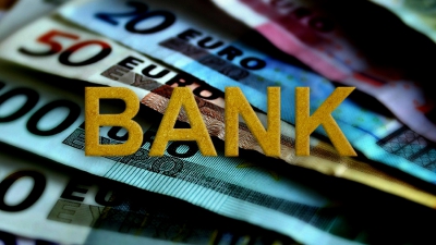 Εάν είχες 100.000 ευρώ σε ποια από τις 4 ελληνικές τράπεζες θα τα επένδυες σε ορίζοντα 12 μηνών;