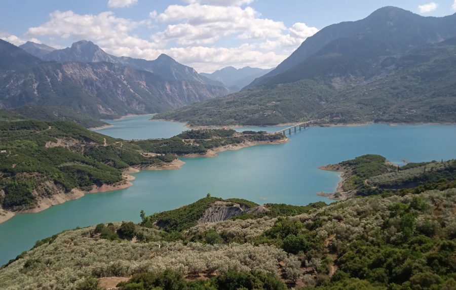 ΣΔΙΤ για μονάδα αντλησιοταμίευσης στη λίμνη Κρεμαστών ύψους 250 εκατ. ευρώ