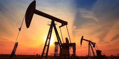 Πιέζονται οι τιμές πετρελαίου – Προβληματισμός για την αύξηση της υπεράκτιας αποθήκευσης του αργού