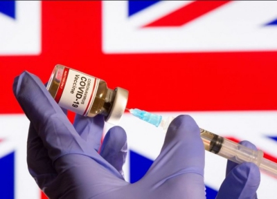 Μελέτη στη Μ. Βρετανία αποκαλύπτει πώς θα αποφευχθεί το γ' κύμα της πανδημίας