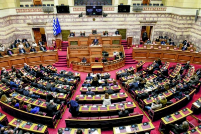 Βουλή: Live η συζήτηση για το πόρισμα της εξεταστικής για τα Τέμπη