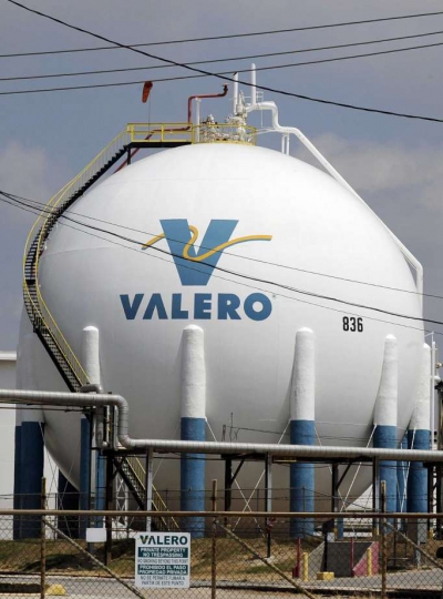 Η Valero μεταβάλλει σε ζημιές αποθέματα 2 δισ. δολαρίων – Mείωση των επενδύσεων για το 2020