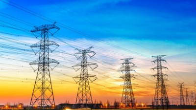 EIA: Βλέπει στα περυσινά επίπεδα τις τιμές χονδρικής ηλεκτρικής ενέργειας στις ΗΠΑ το 2024