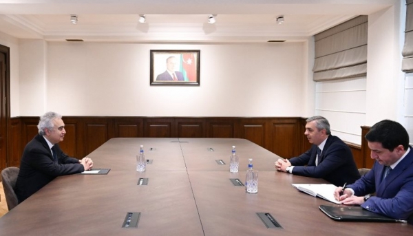 Μείωση εκπομπών μεθανίου και αποθήκευση ενέργειας, κυριάρχησαν στις συναντήσεις Μπιρόλ στο Αζερμπαϊτζάν