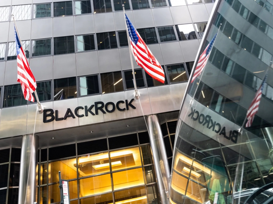 BlackRock: Αποσύρεται από την συμμαχία για το Net Zero – Τι δείχνουν οι τάσεις για τα ορυκτά καύσιμα (Oil Price)