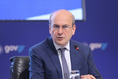 Χατζηδάκης για Τσίπρα: Από που προέρχονται τα δικά του χρήματα, μια και δεν έχει κρατική χρηματοδότηση;