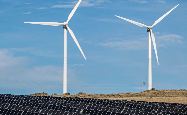 ΙΕΑ: Ρεκόρ επενδύσεων για καθαρή ενέργεια - 3 τρισ. δολ. για ενεργειακές επενδύσεις
