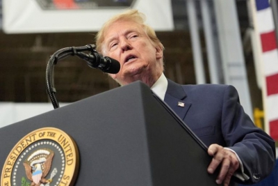Trump: Είναι μια ηλίθια σκέψη ότι θα χρησιμοποιήσουμε πυρηνικά όπλα στο Ιράν